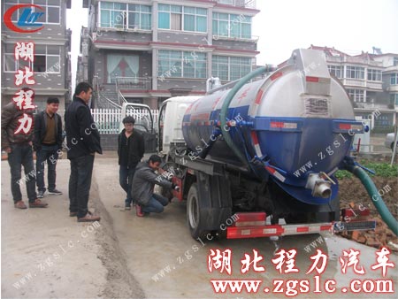 朱總和朋友們一起驗(yàn)車 朱總和朋友們一起驗(yàn)車