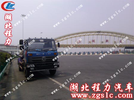 東風145灑水車送往客戶所在地 東風145灑水車送往客戶所在地