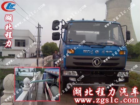 罐體抽水進行中 罐體抽水進行中