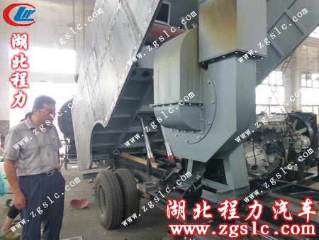 客戶查看江鈴吸塵車 客戶查看江鈴吸塵車