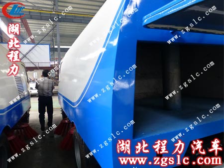 東風小霸王掃路車 東風小霸王掃路車