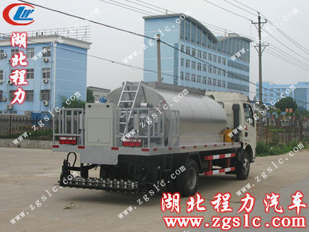 東風(fēng)多利卡瀝青灑布車 東風(fēng)多利卡瀝青灑布車