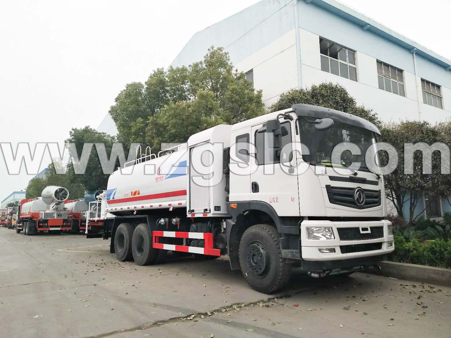 湖北程力集團東風T5抑塵車