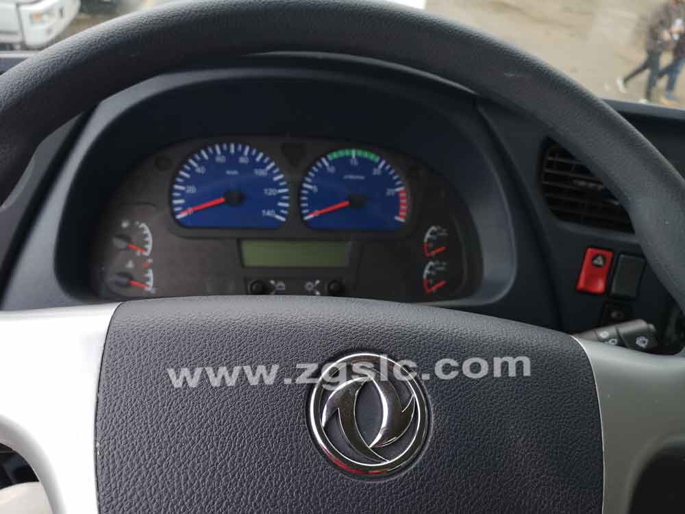 東風(fēng)天錦洗掃車（國(guó)五）