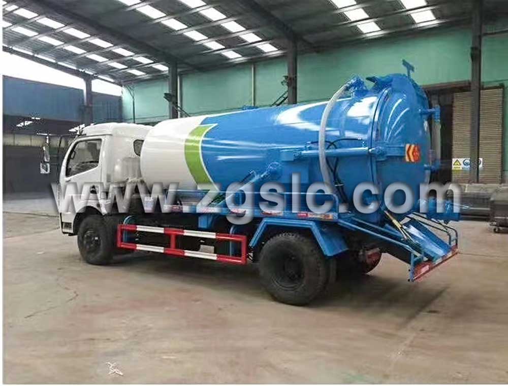 湖北程力東風(fēng)大多利卡吸污車(chē)（國(guó)五）