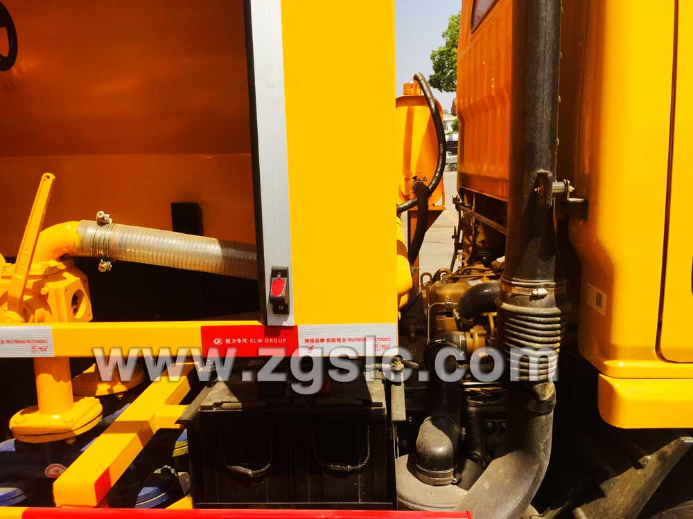 湖北程力東風小多利卡清洗吸污車（國五）