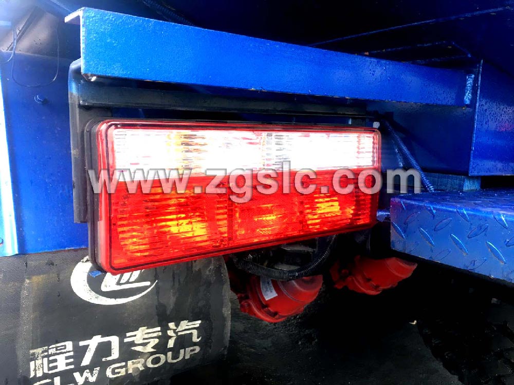 程力東風大多利卡8.5方灑水車黃牌（國五）