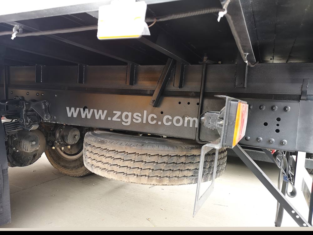 東風乘龍爆破器材運輸車（國五）