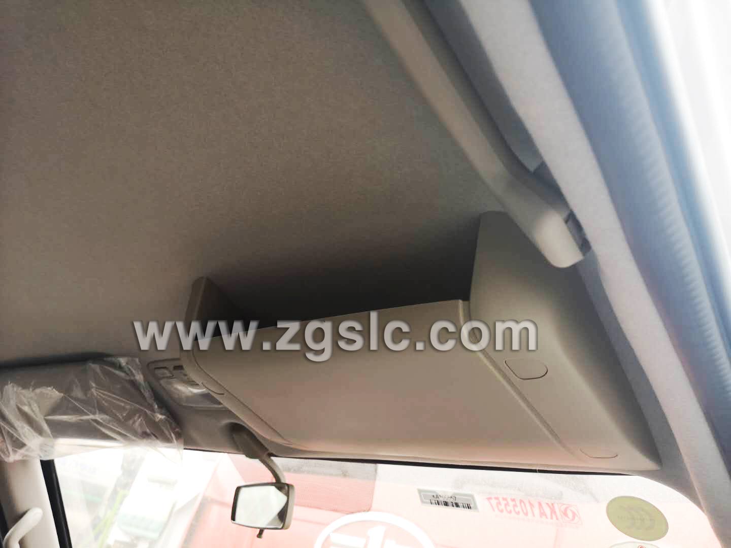 東風途逸易燃氣體廂式運輸車（國五）