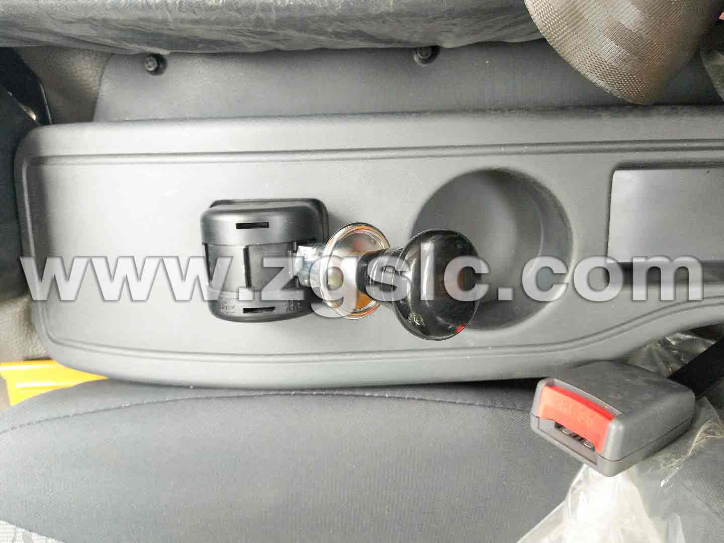 東風大多利卡瀝青灑布車（國五）