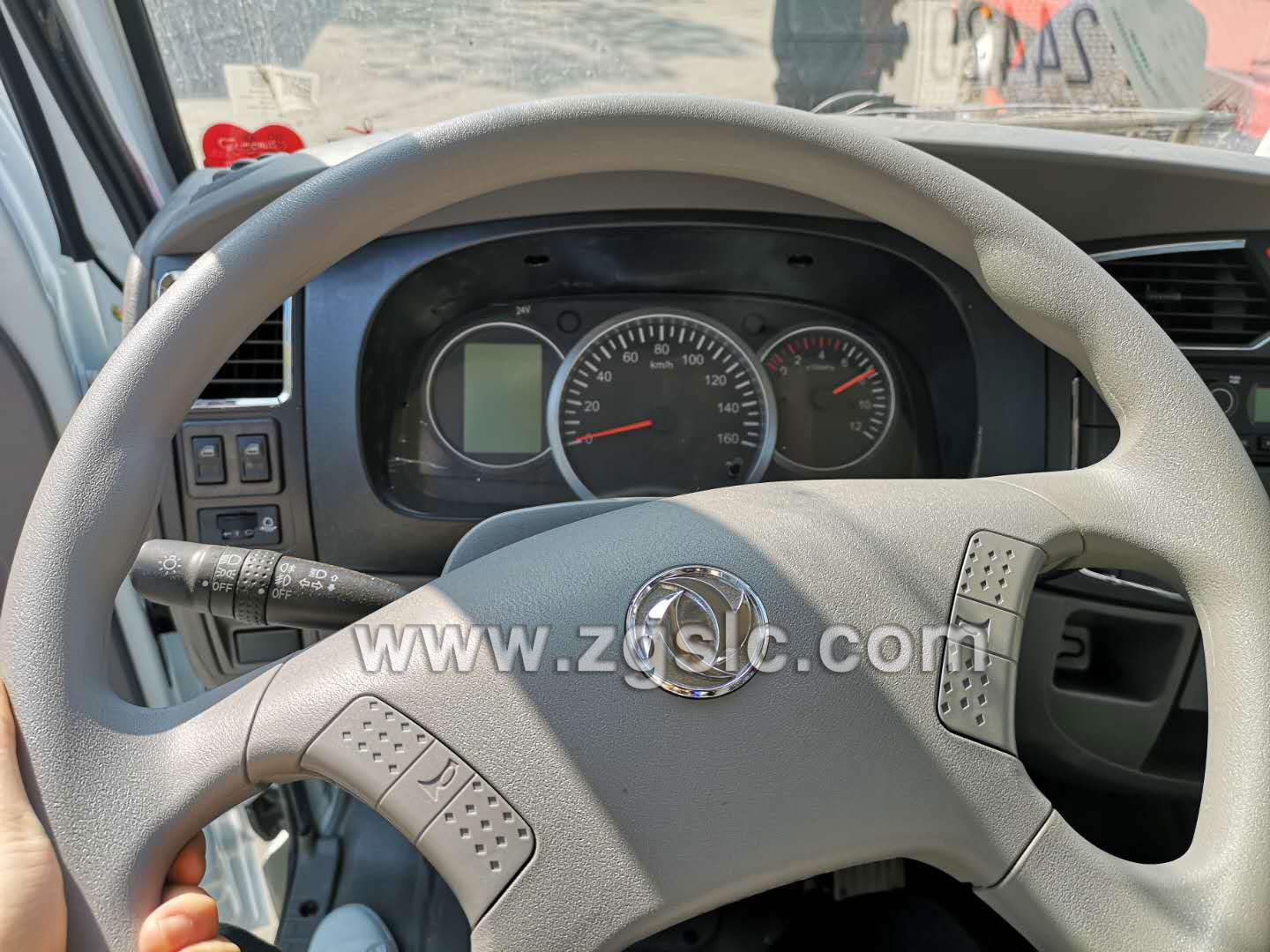 東風小多利卡爆破器材運輸車（國五）