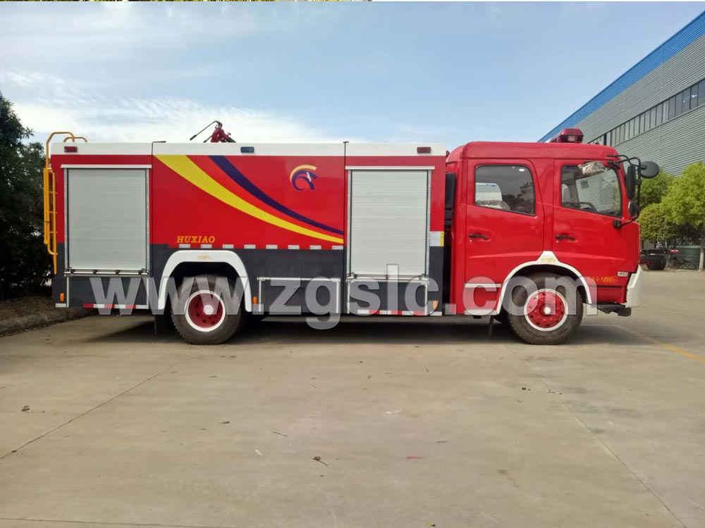 東風天錦雙排水罐消防車（國五）