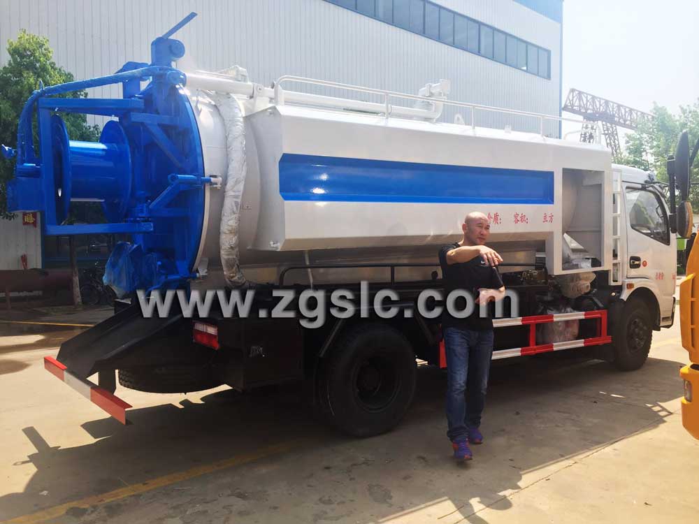 湖北程力東風(fēng)福瑞卡清洗吸污車（國五）