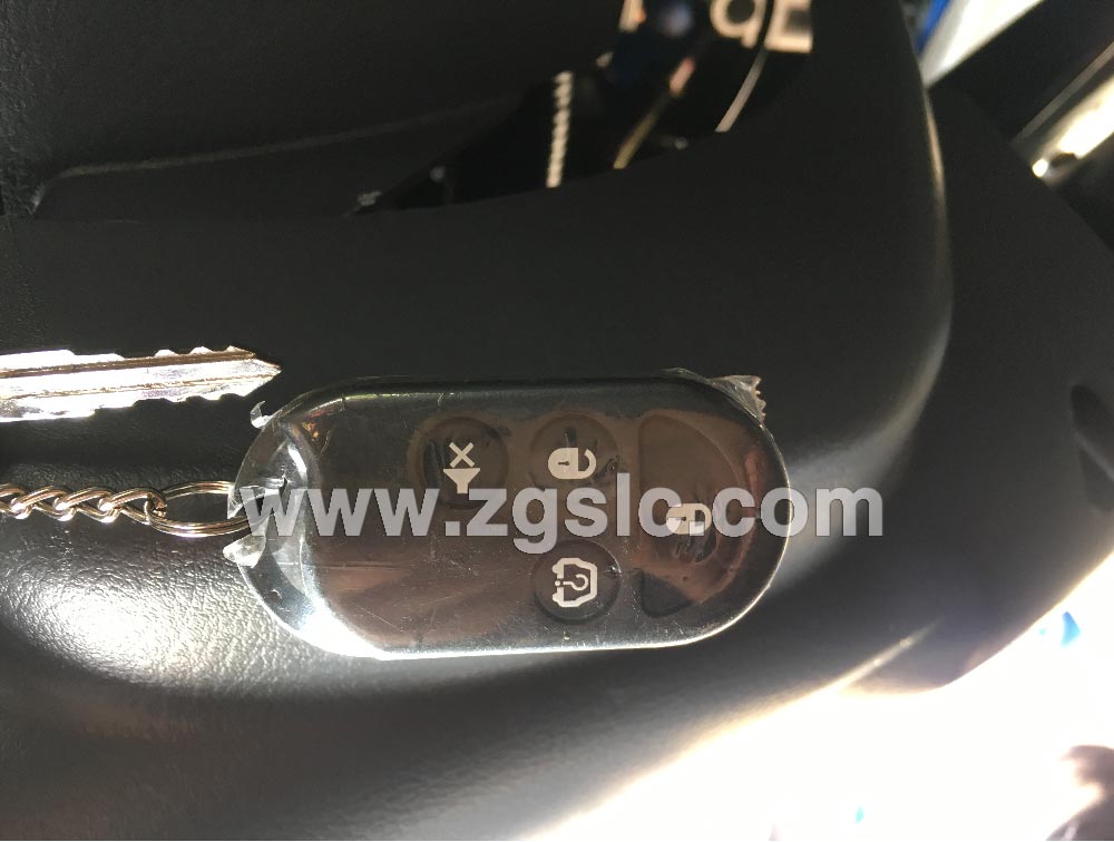 程力東風多利卡黃牌挖機平板運輸車（國五）