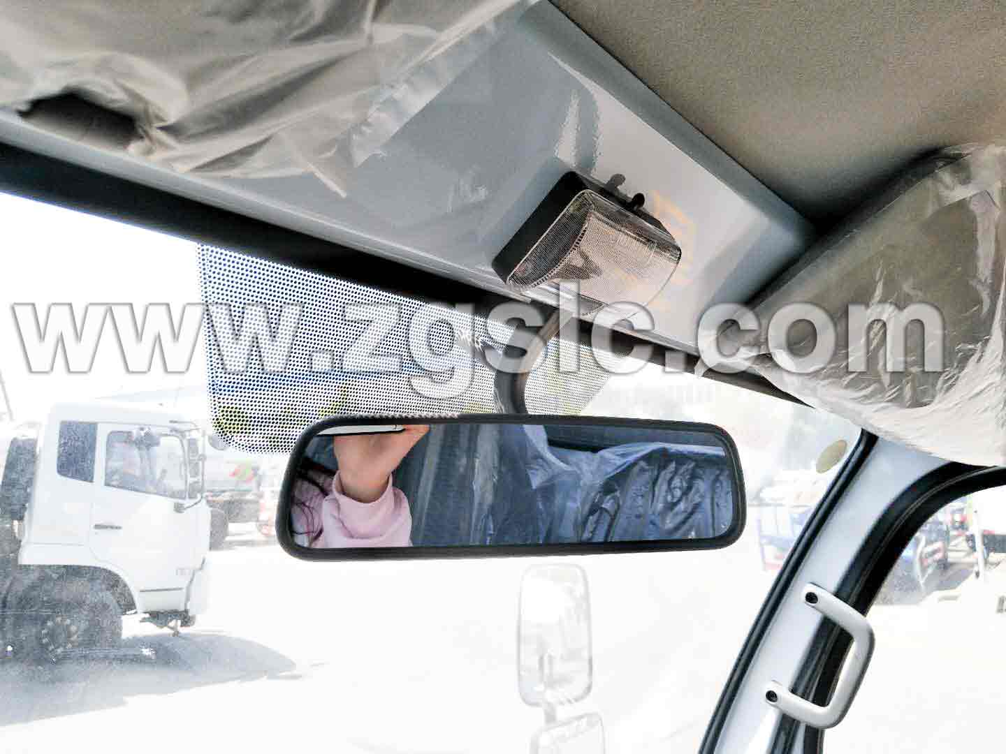 小多利卡抑塵車(chē)