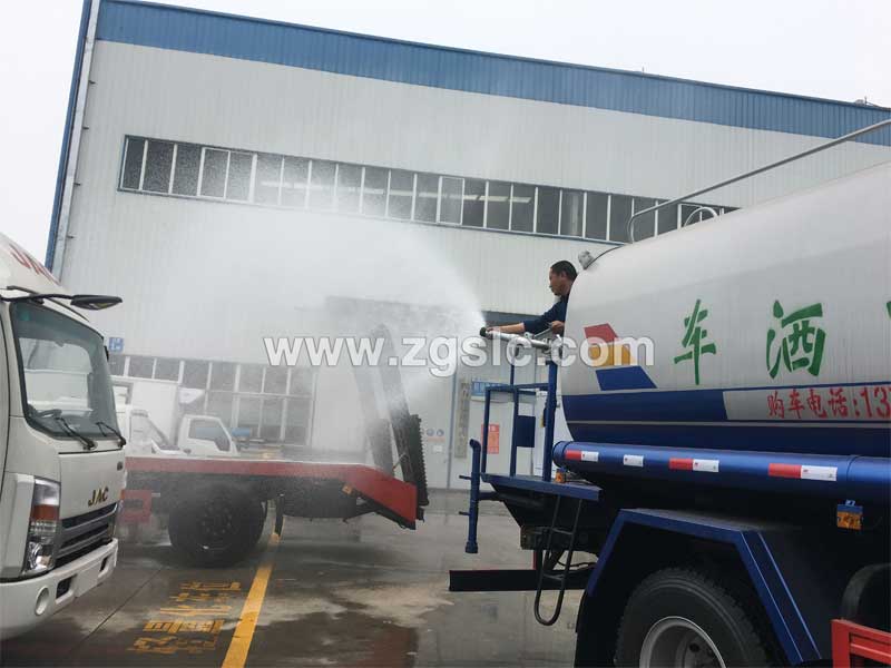 程力14方東風D9噴霧車