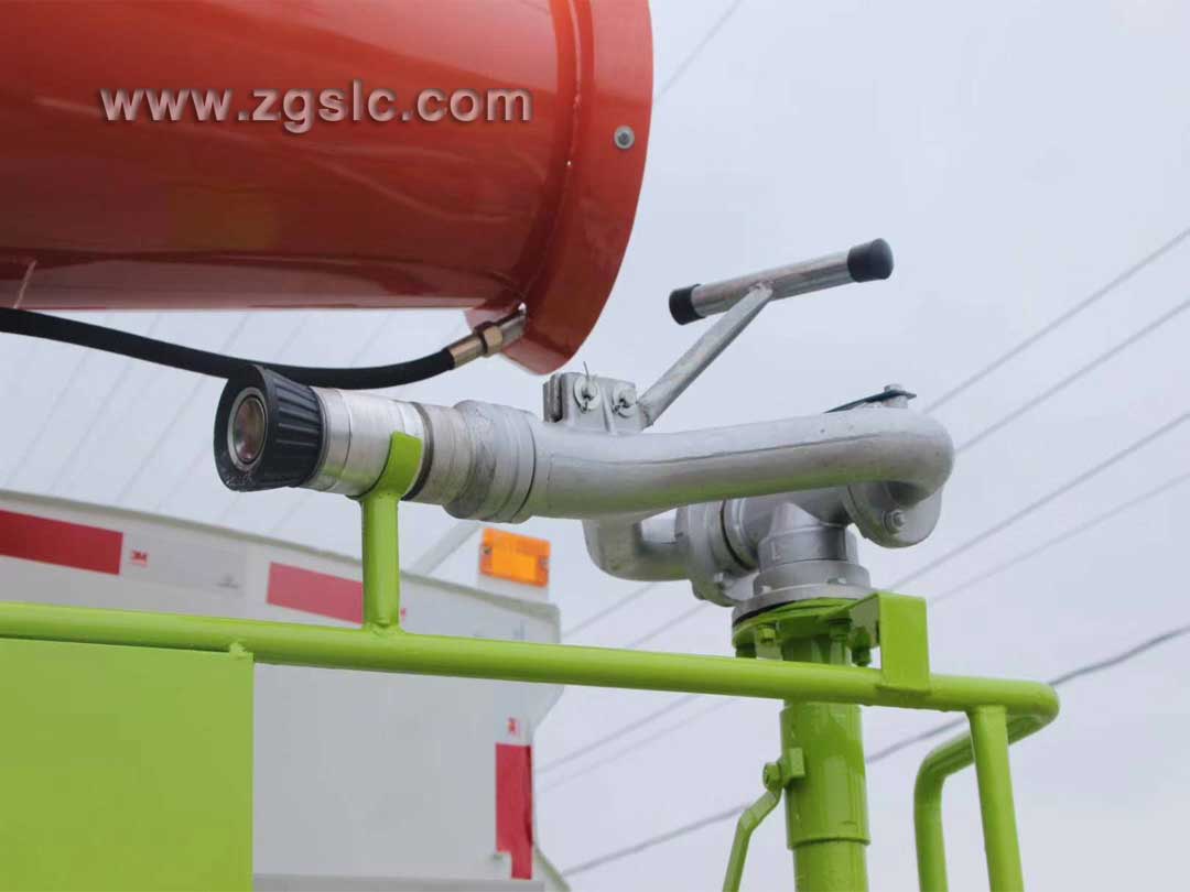 湖北程力東風小多利卡抑塵車尾部細節圖 湖北程力東風小多利卡抑塵車尾部細節圖