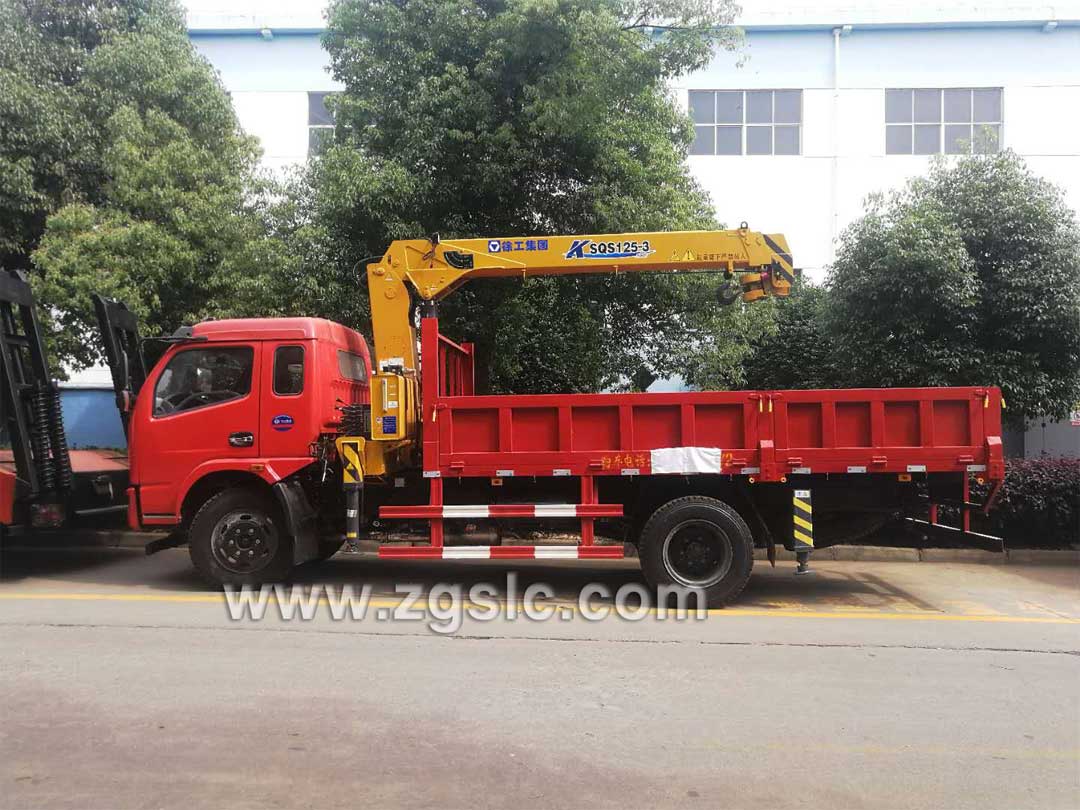 東風福瑞卡4050隨車吊_