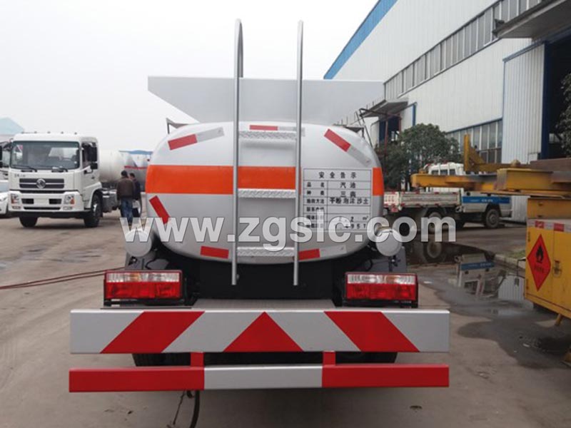 東風(fēng)小多利卡（2.5方）加油車（國五）性價比