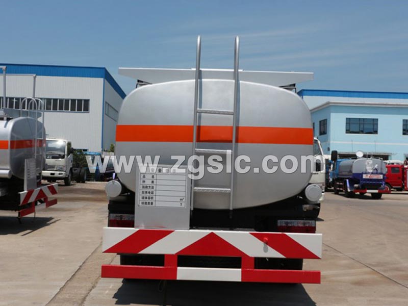 東風小多利卡5方加油車（國五）那家便宜