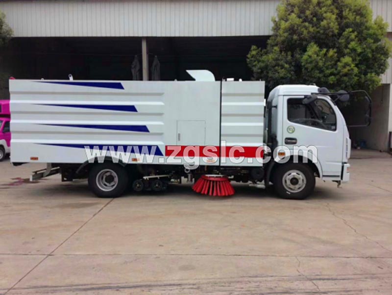 東風大多利卡掃路車(國五) 東風大多利卡掃路車(國五)