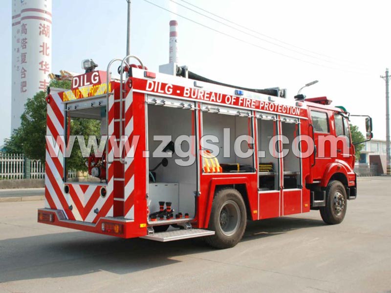 程力集團(tuán)豪沃干粉消防車(chē)（國(guó)五）