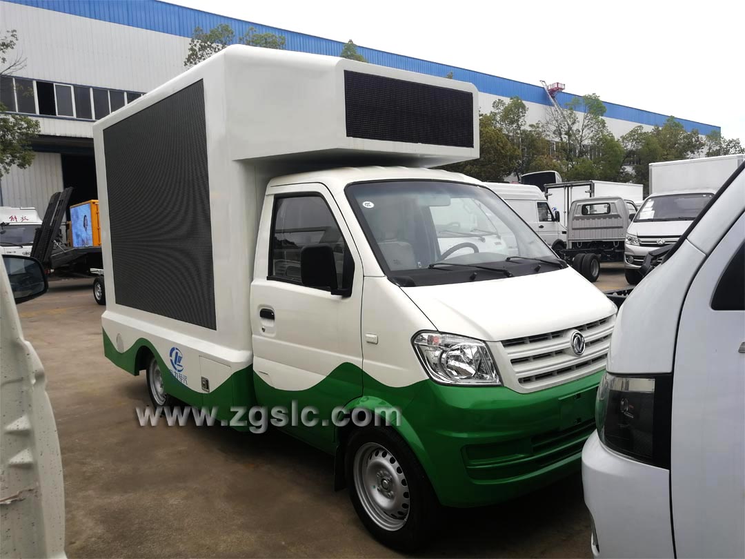 東風小康廣告宣傳車