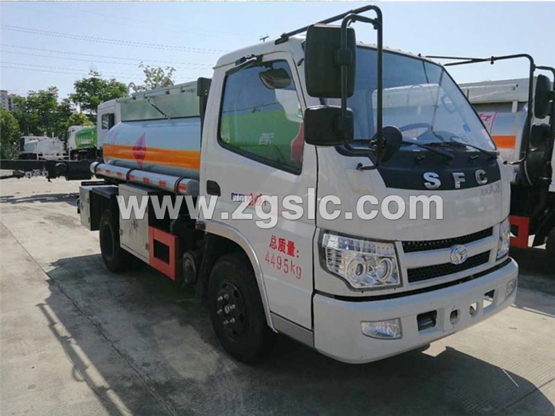 時(shí)風(fēng)2.5方加油車（國(guó)五）-廠家價(jià)格