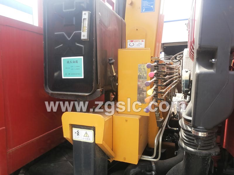 重汽王牌藍牌隨車吊-廠家價格 重汽王牌藍牌隨車吊-廠家價格