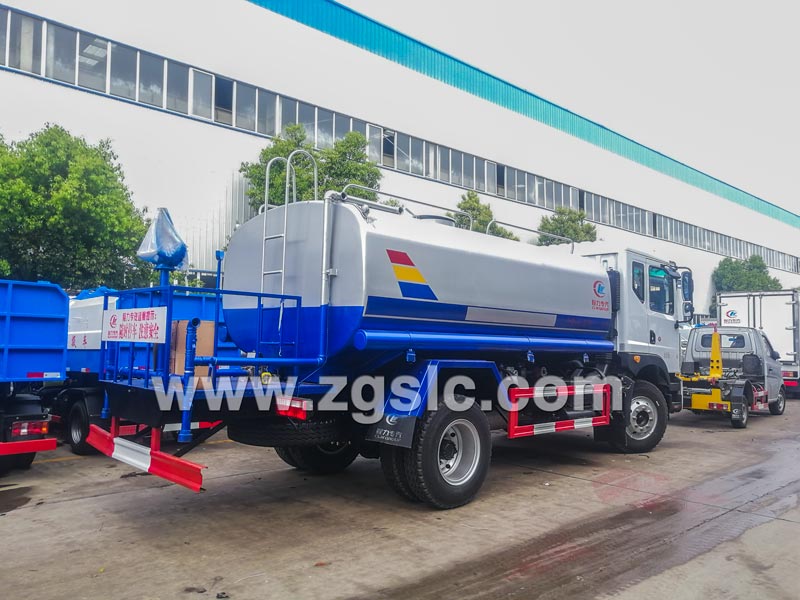 12方東風D9灑水車-那個品牌好 12方東風D9灑水車-那個品牌好