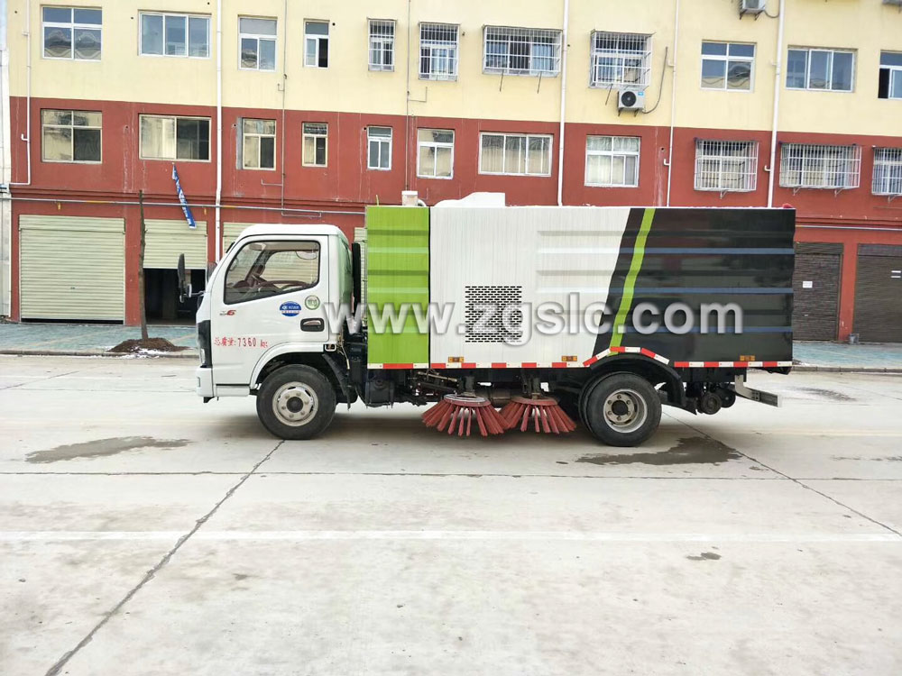 程力專用汽車股份有限公司東風多利卡掃路車廠家 程力專用汽車股份有限公司東風多利卡掃路車廠家