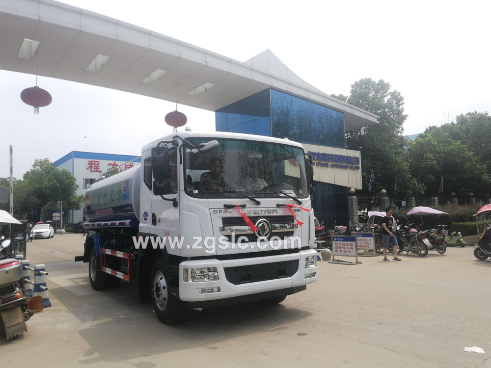 程力專用汽車股份有限公司東風(fēng)D9灑水車價格 程力專用汽車股份有限公司東風(fēng)D9灑水車價格