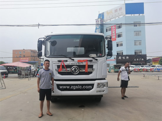 12方灑水車價格 12方灑水車價格