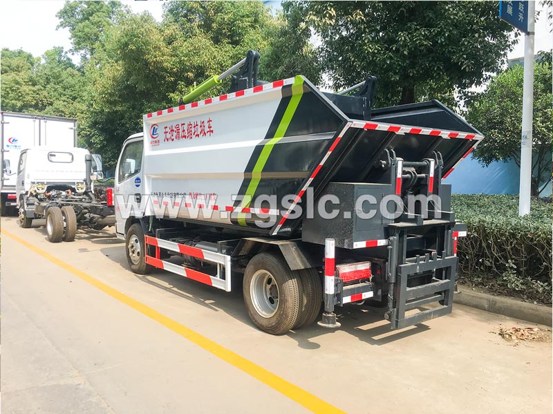 程力專用汽車股份有限公司廠家自主研發(fā)國六無漏泄壓縮垃圾車