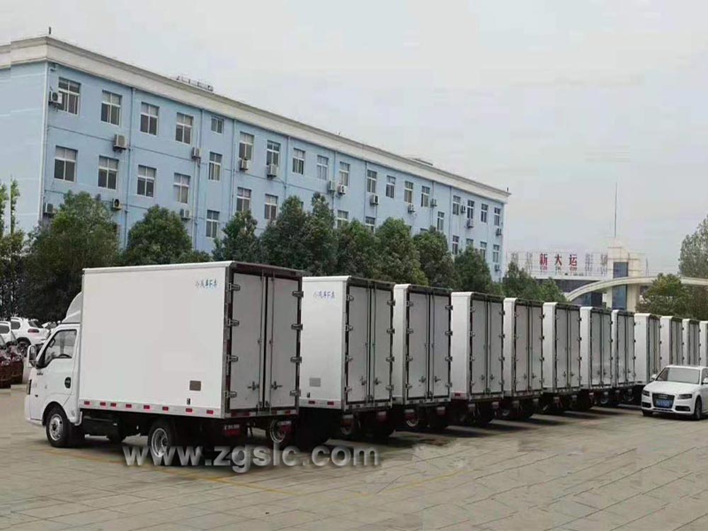 程力集團1500臺冷鏈車整裝待發 程力集團1500臺冷鏈車整裝待發