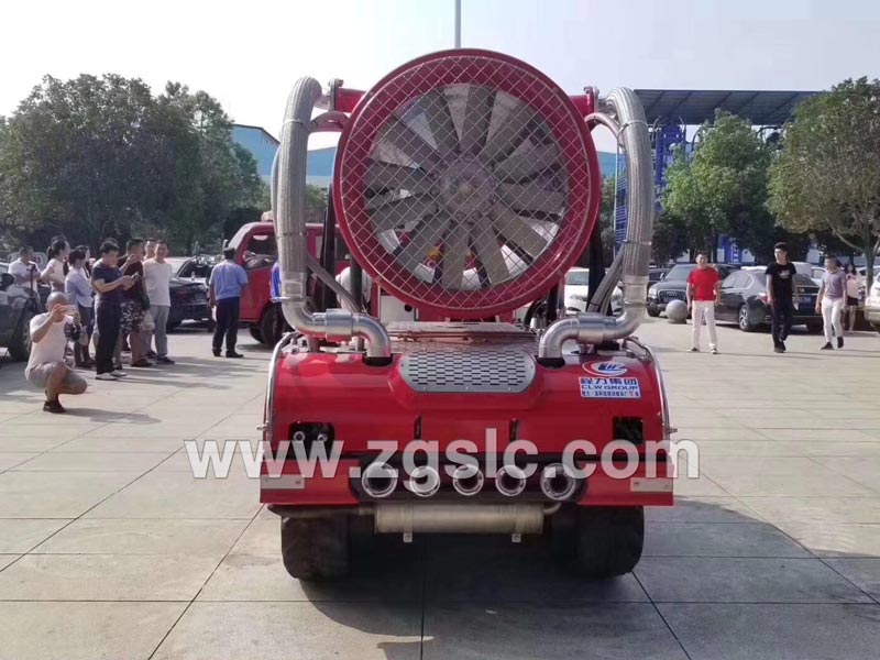 程力集團消防車機器人