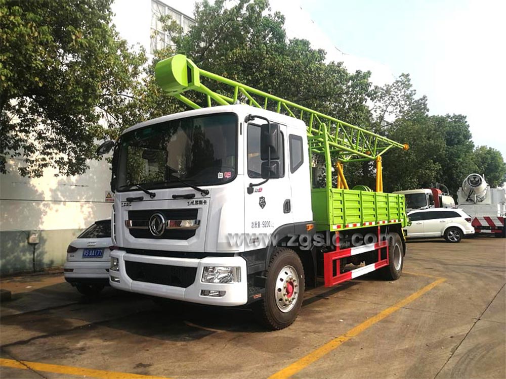 程力集團東風D9鉆井車 程力集團東風D9鉆井車