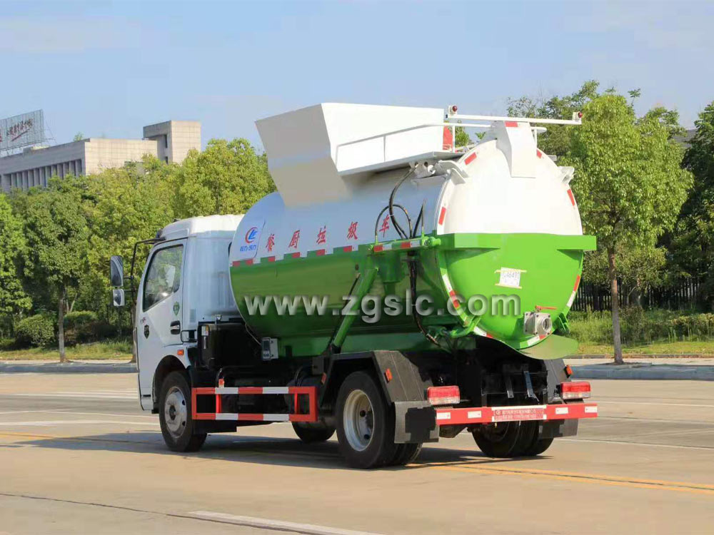 程力集團國六東風(fēng)大多利卡尾部細(xì)節(jié)圖 程力集團國六東風(fēng)大多利卡尾部細(xì)節(jié)圖