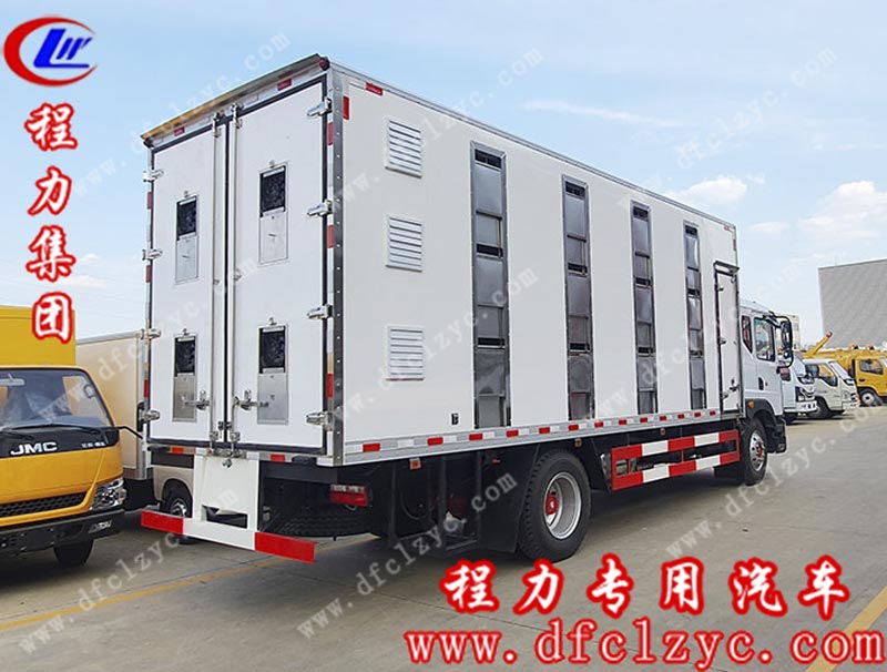湖北程力集團生產(chǎn)的東風(fēng)D9豬苗運輸車 湖北程力集團生產(chǎn)的東風(fēng)D9豬苗運輸車