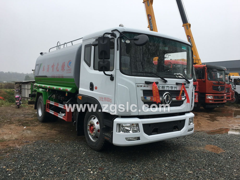 程力專用汽車股份有限公司東風(fēng)多利卡D9噴霧車組成