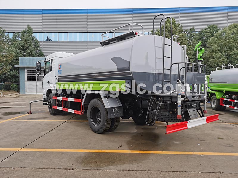 湖北程力東風(fēng)天錦灑水車 湖北程力東風(fēng)天錦灑水車