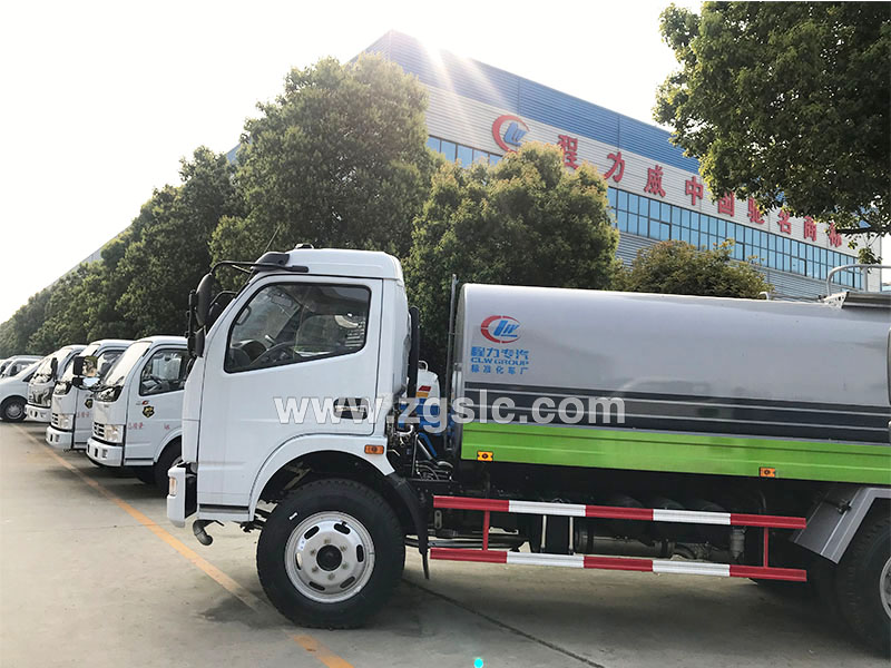 上圖為程力專用汽車股份有限公司 上圖為程力專用汽車股份有限公司