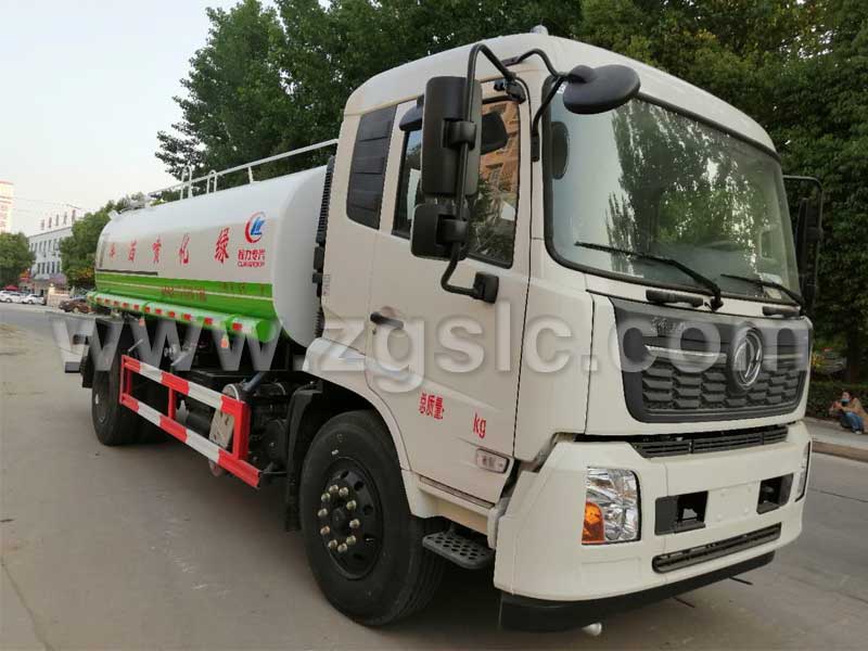 上圖為東風天錦灑水車前右.jpg 上圖為東風天錦灑水車前右.jpg