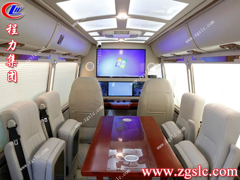 掃路車1.jpg 掃路車1.jpg