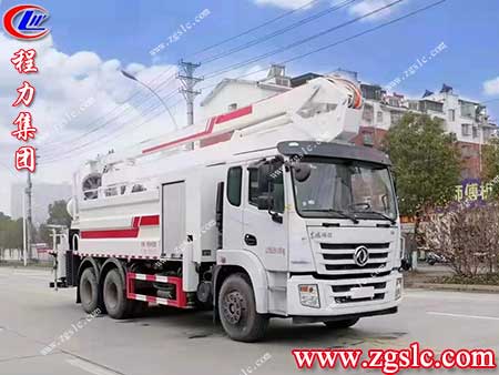 程力集團 掃路車-恢復(fù)的.jpg