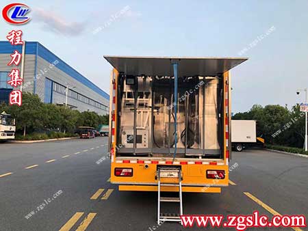 程力集團 掃路車.jpg