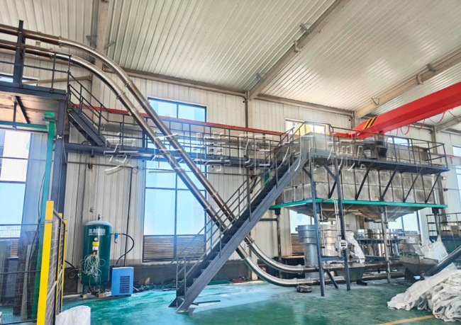 東營碳酸鈣粉管鏈輸送機、管鏈式粉體投料機應用
